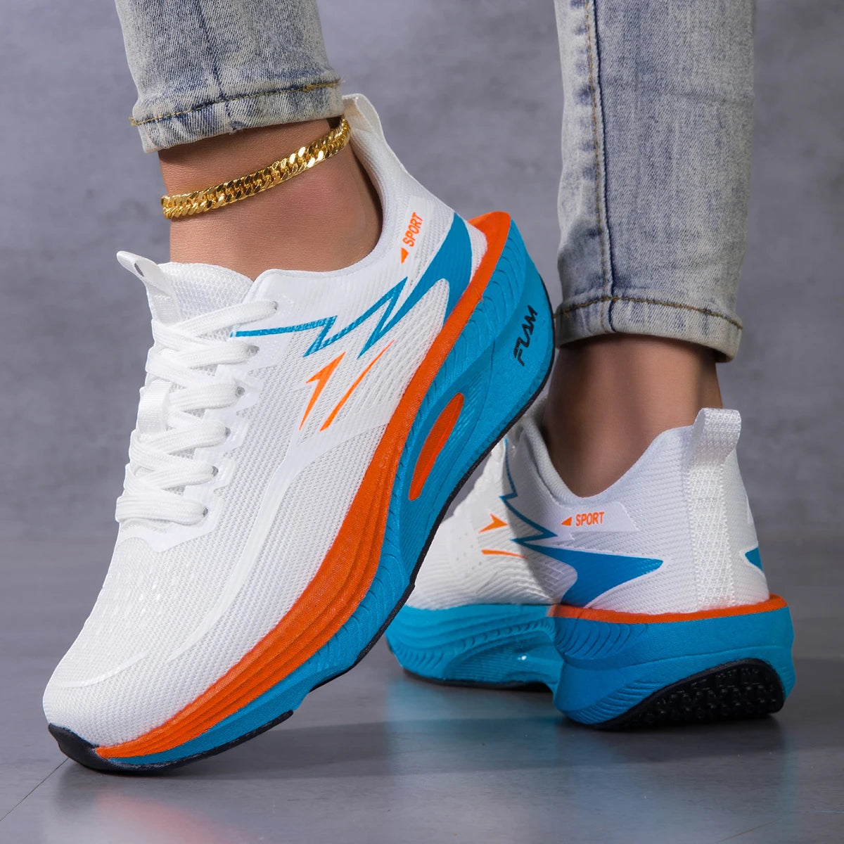 Breathable Platform Running Sneakers Featuring Cushioned Mesh Construction