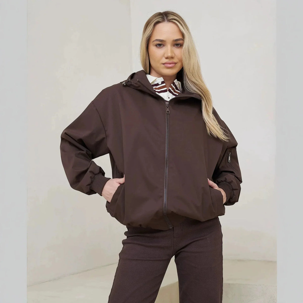 Women's Windproof Hooded Jacket With Zipper For Spring And Autumn