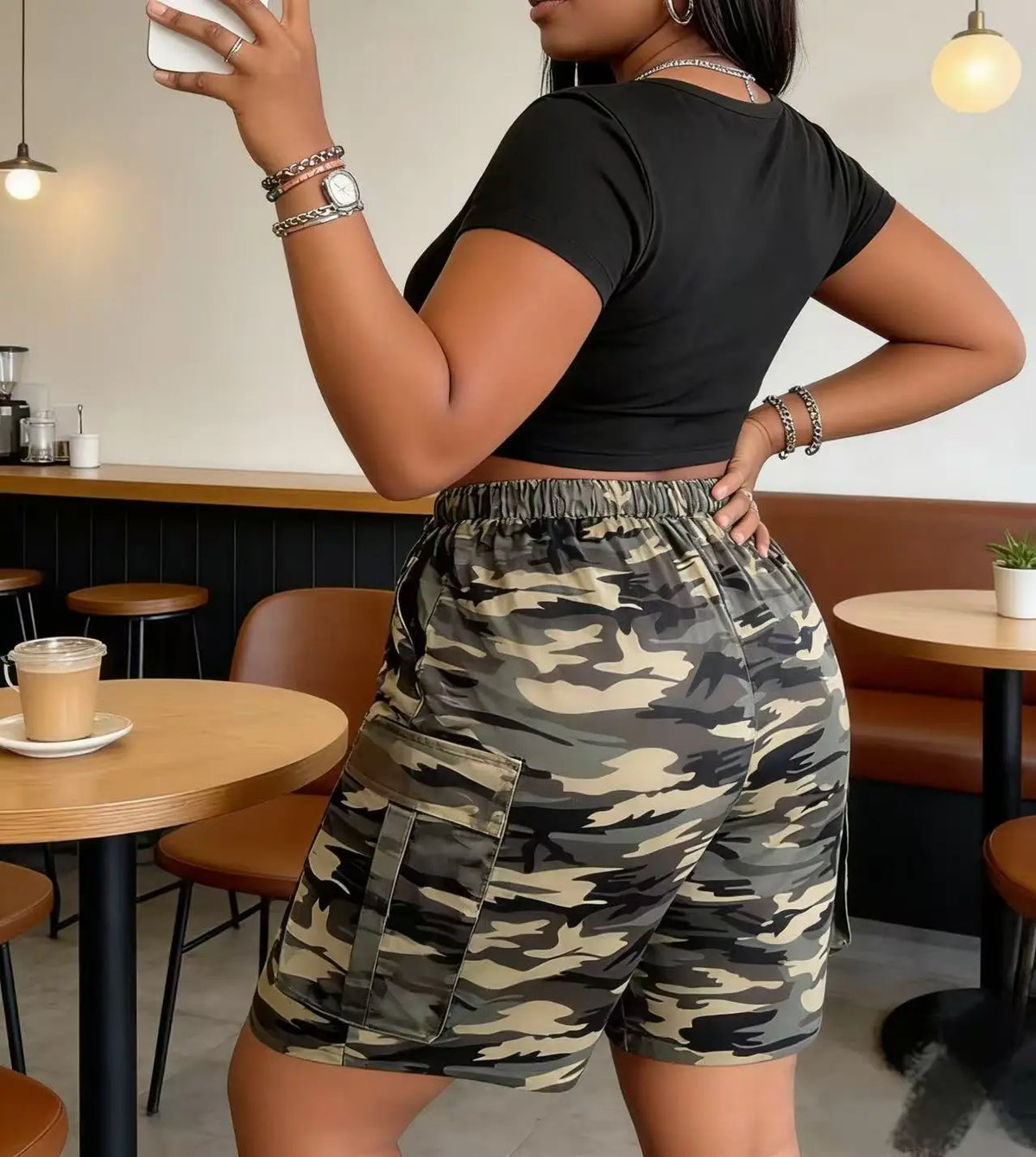 Women Camouflage Print Drawstring Pocket Casual Twill Shorts