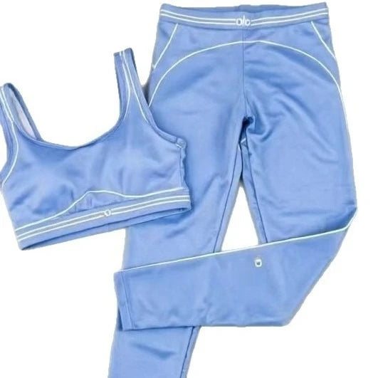 Women Breathable Stretch Yoga Workout Outfit With Modern Graphic Design